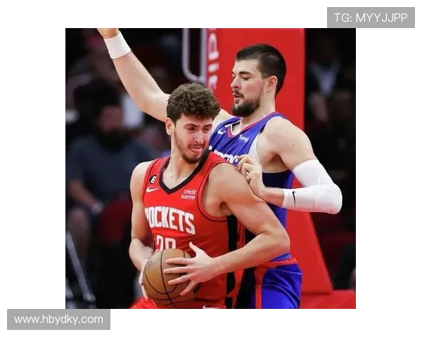 申京精彩单打内线转身抛投成功展现个人技术与比赛智慧 申京精彩单打内线转身抛投成功展现个人技术与比赛智慧