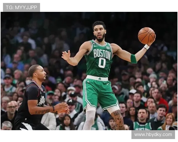 塔图姆全场发挥出色砍下28分5篮板凯尔特人战胜热火取得胜利 塔图姆全场发挥出色砍下28分5篮板凯尔特人战胜热火取得胜利